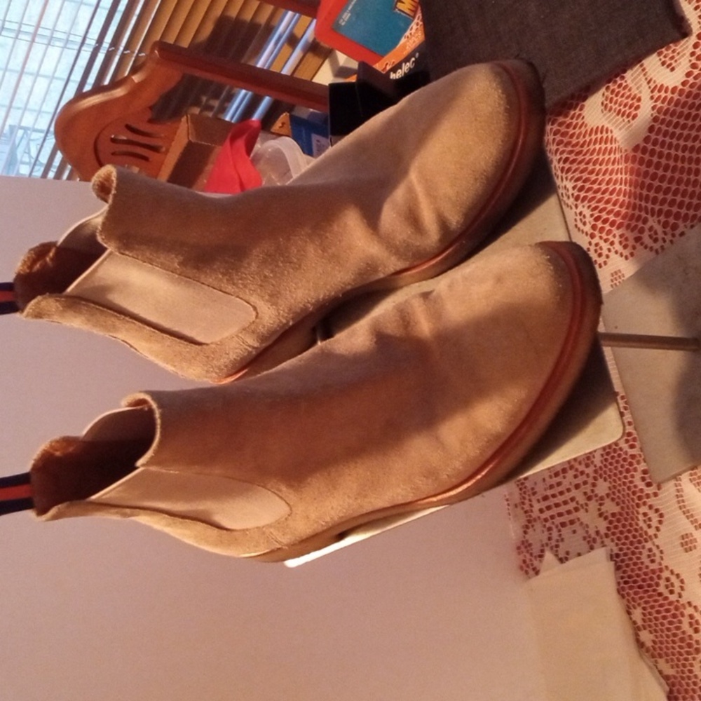 New Republic men's tan suede Chelsea boots